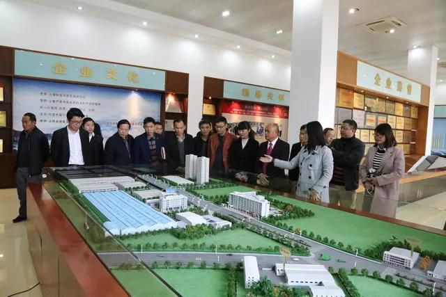 亞洲第一狼人伊人av