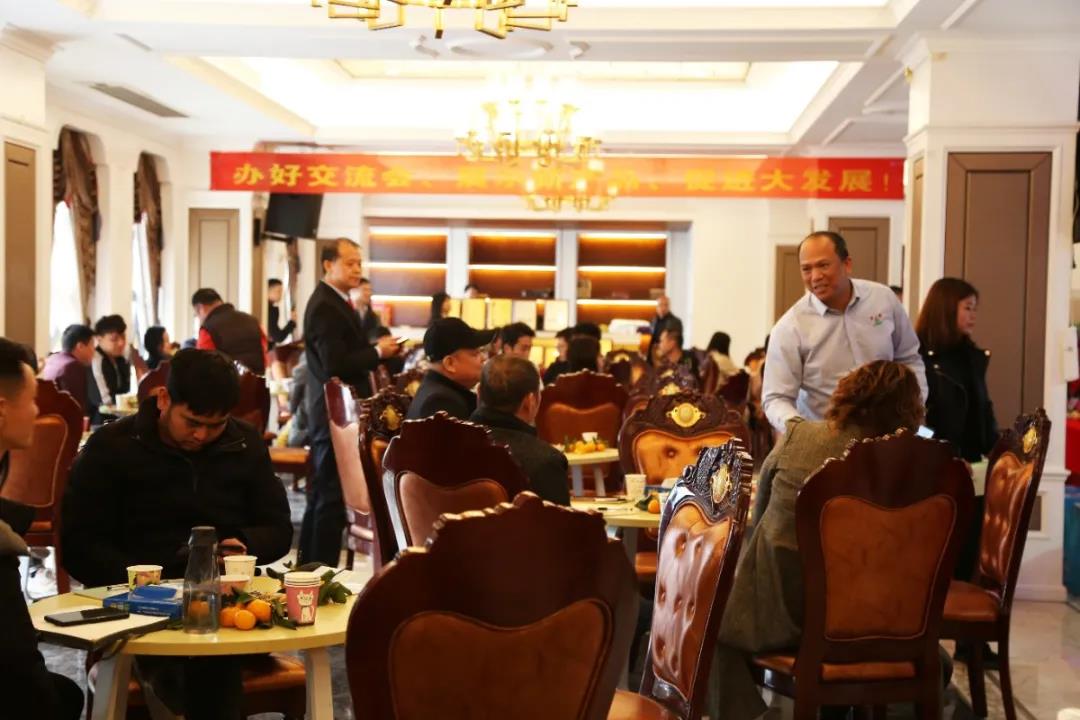 亞洲第一狼人伊人av