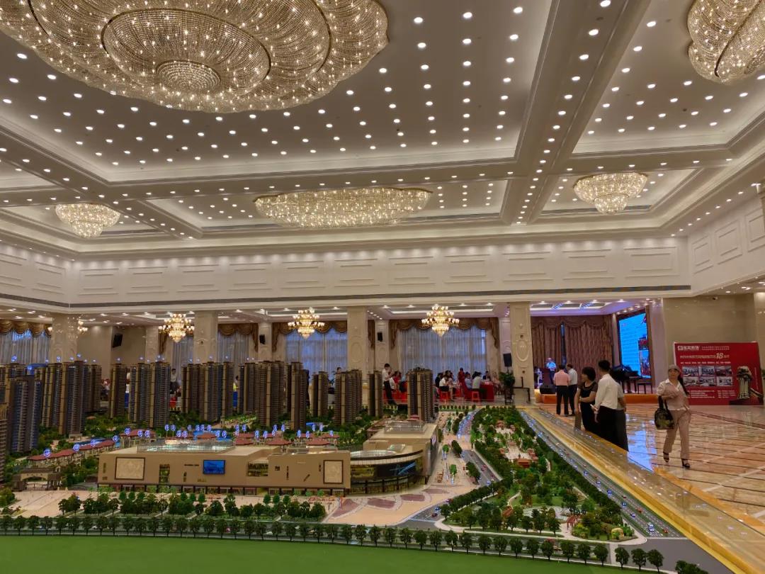 亞洲第一狼人伊人av